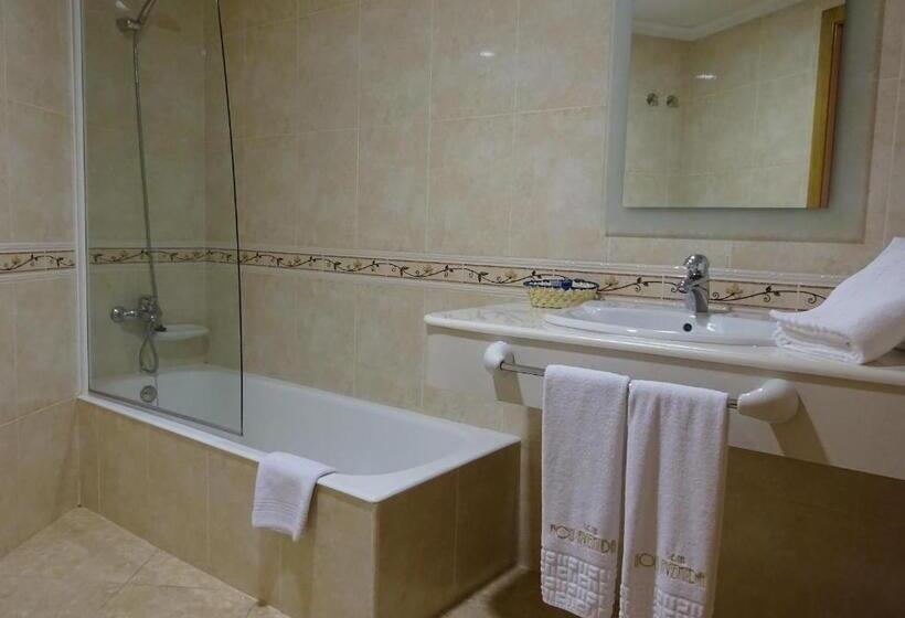 בית מלון כפרי Nou Avenida