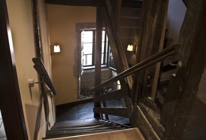 호텔 Palacio Oxangoiti