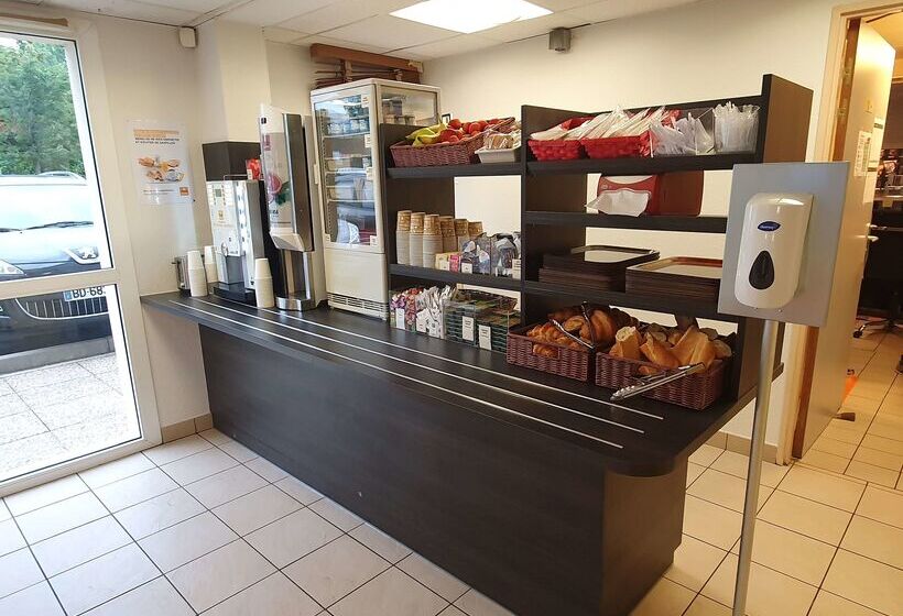 בית מלון כפרי Premiere Classe Annemasse  Ville La Grand