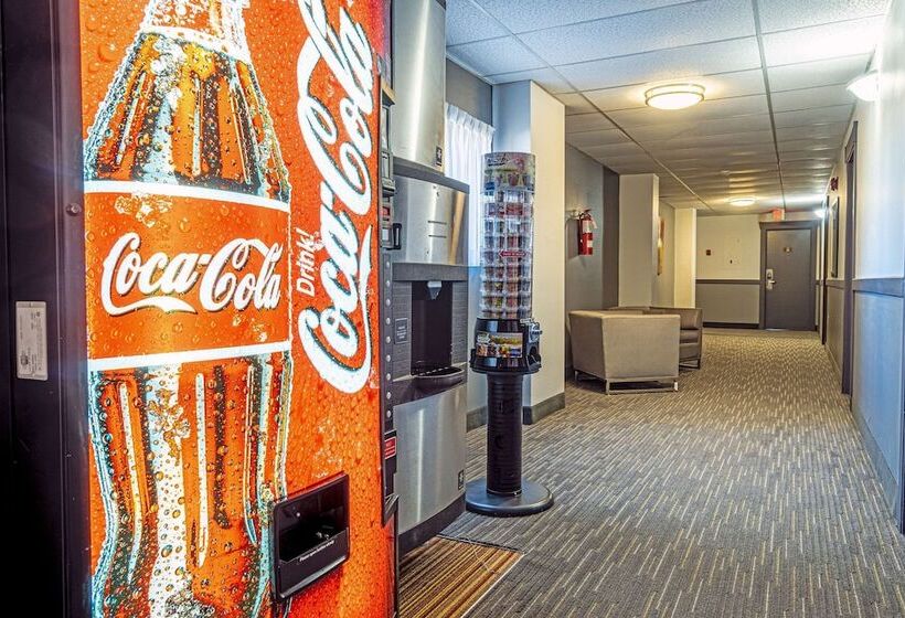 호텔 Quality Inn Halifax Airport