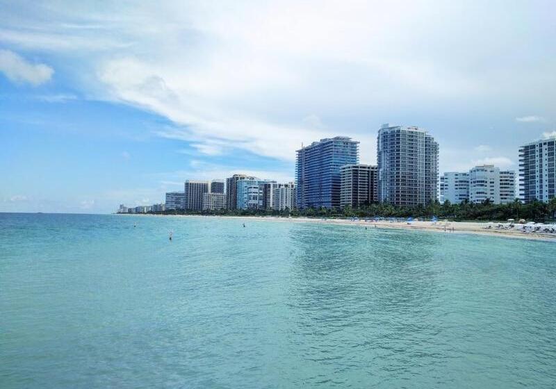 בית מלון כפרי Beach Haus Bal Harbour