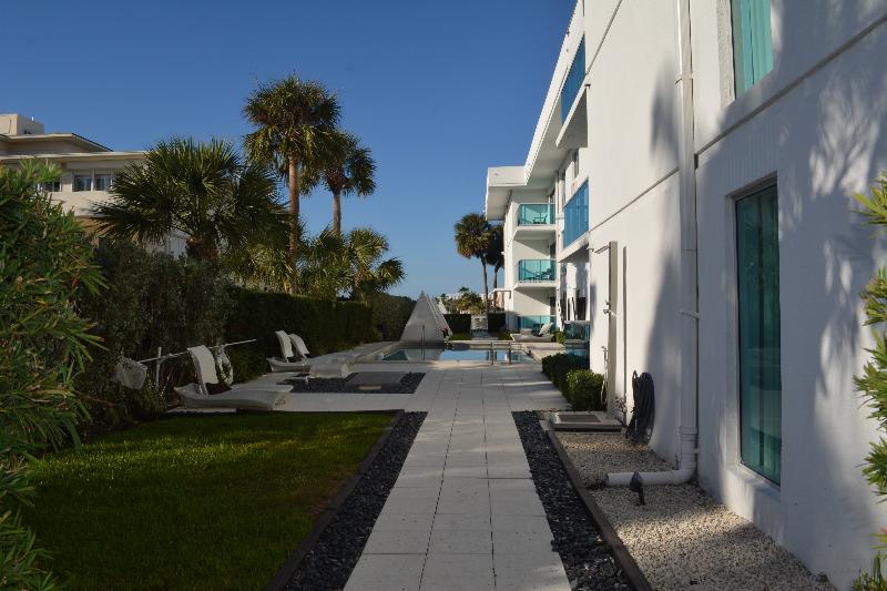 בית מלון כפרי Beach Haus Bal Harbour