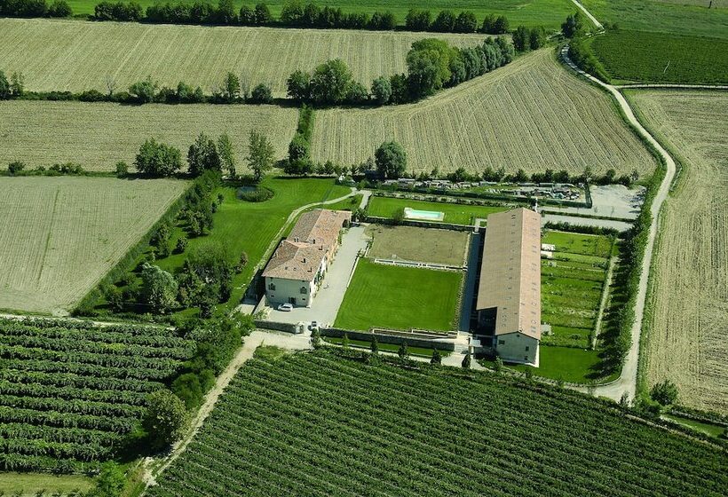 فندق Relais Corte Guastalla Apartments