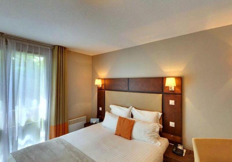 فندق Les Pins Galants