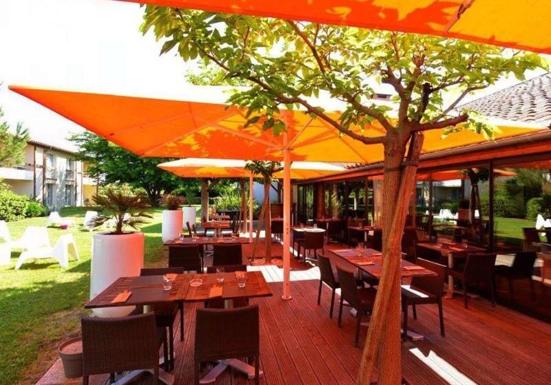 בית מלון כפרי Les Pins Galants