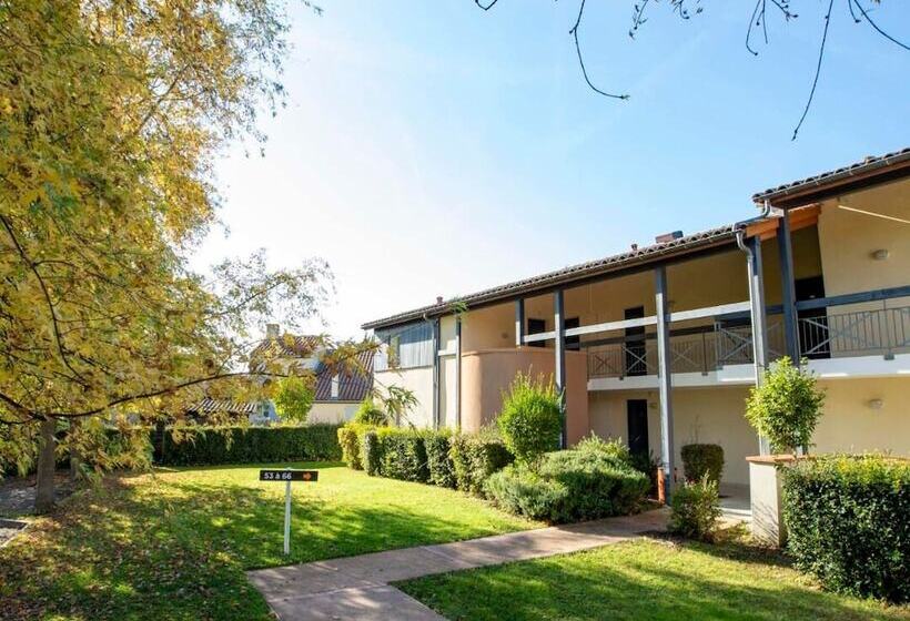 בית מלון כפרי Les Pins Galants