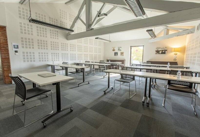 בית מלון כפרי Les Pins Galants