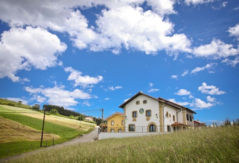 هتل روستایی Posada Casona De La Ventilla