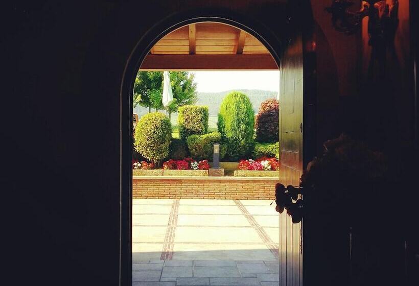 هتل روستایی Posada Casona De La Ventilla