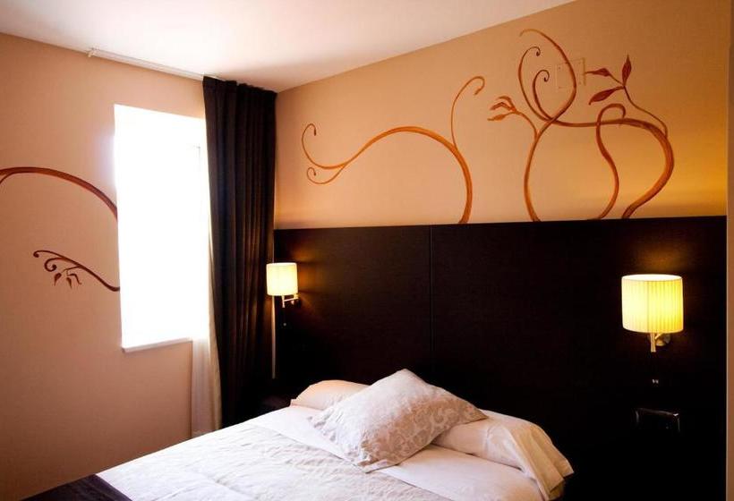 فندق ريفى Restaurante Puente Romano