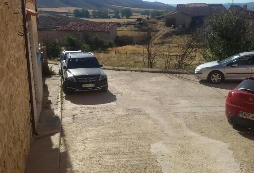 فندق ريفى La Val