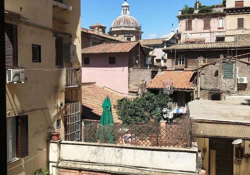 هتل San Daniele Bundi House