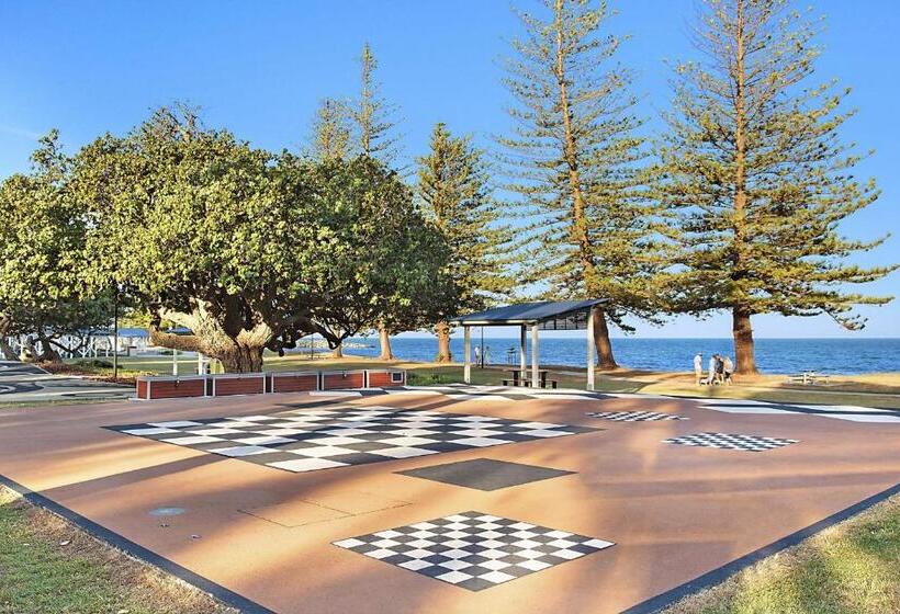 בית מלון כפרי Scarborough Beach Resort Brisbane