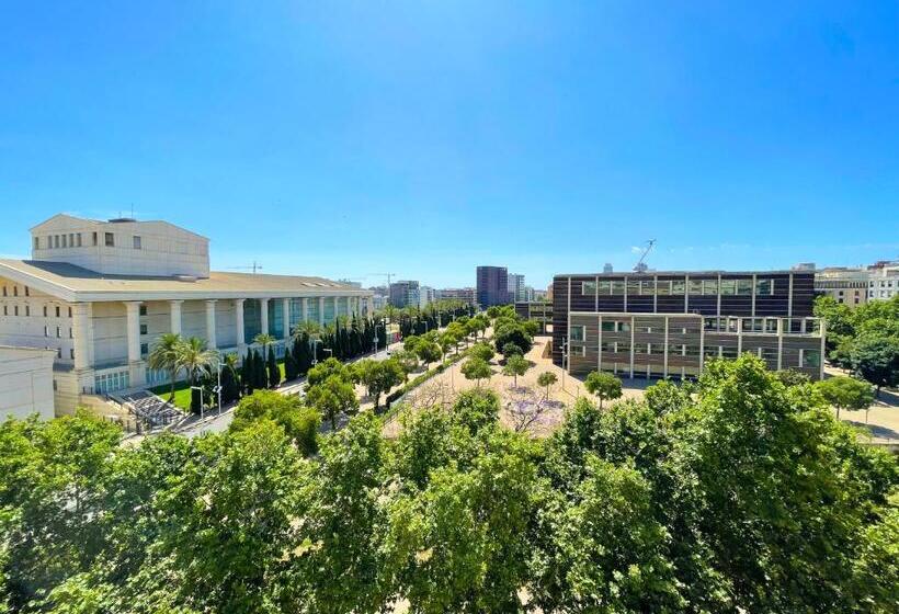 Sm Hotel Teatre Auditori