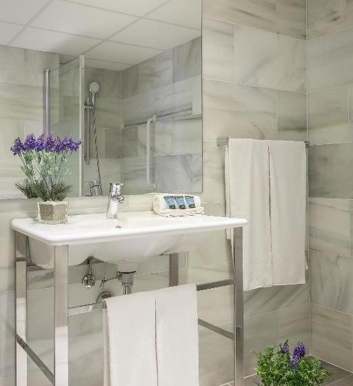 Sm Hotel Teatre Auditori