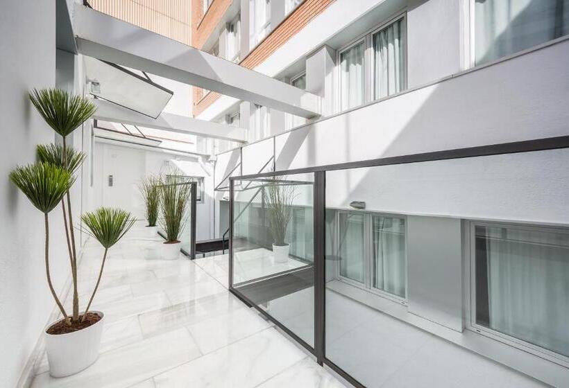 Sm Hotel Teatre Auditori