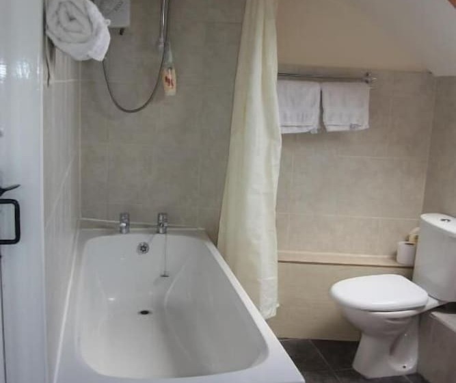 בית מלון כפרי The Horseshoe Guesthouse