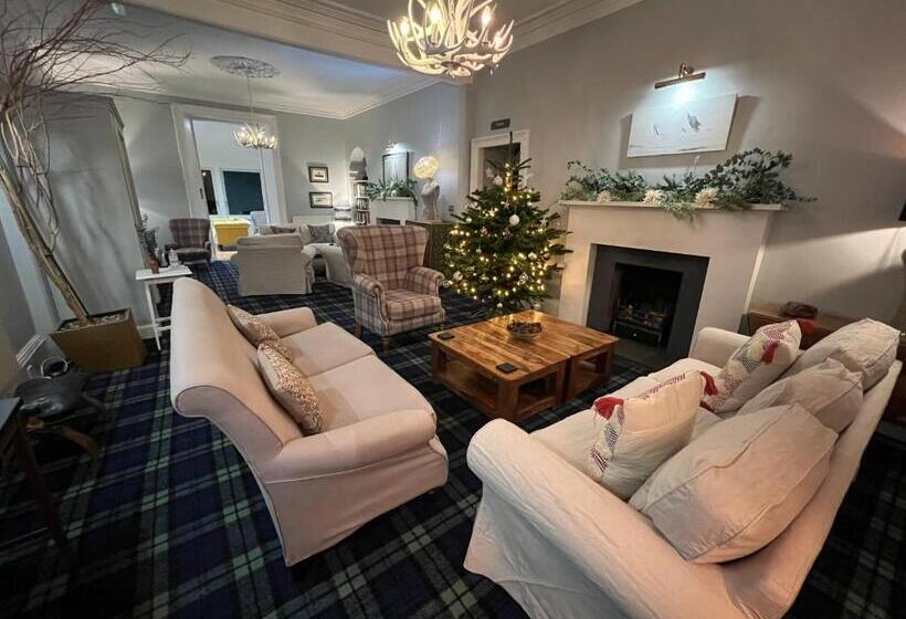 בית מלון כפרי The Royal An Lochan