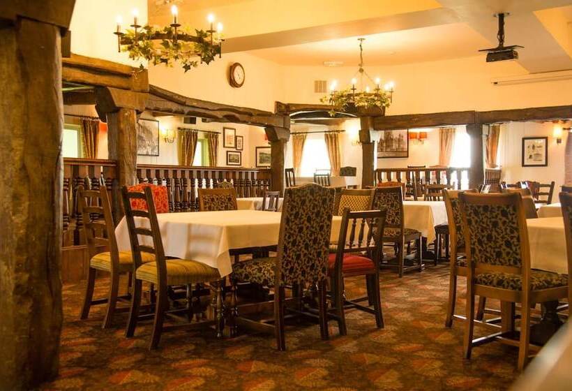 בית מלון כפרי The Twelve Knights