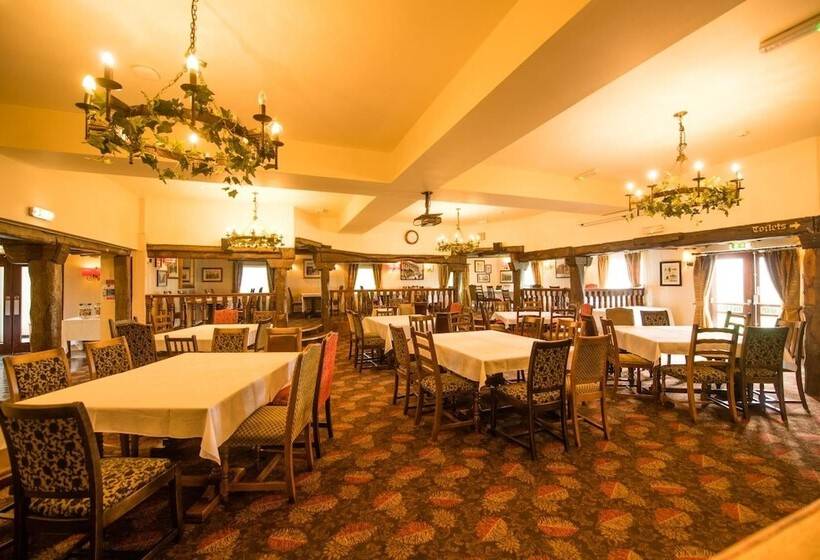 בית מלון כפרי The Twelve Knights