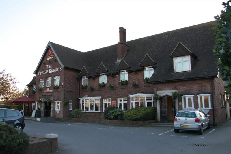 בית מלון כפרי The Twelve Knights