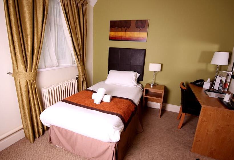 בית מלון כפרי The Twelve Knights