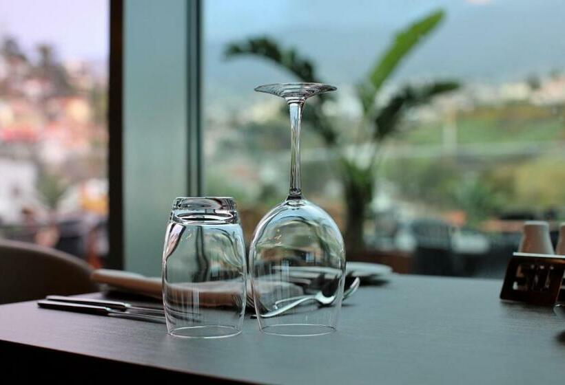 هتل The Views Baia - Adults Only