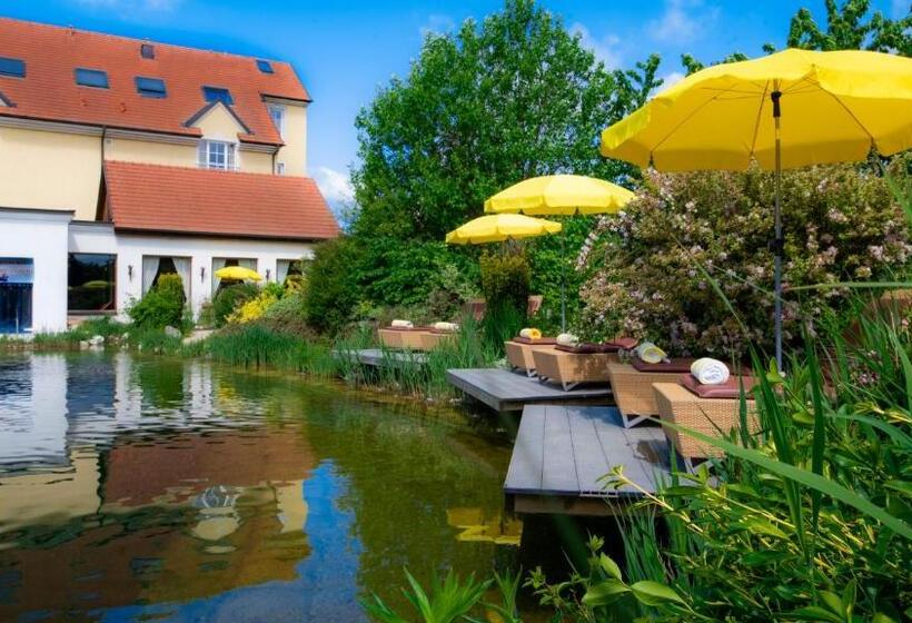 Thermenhotel Vier Jahreszeiten