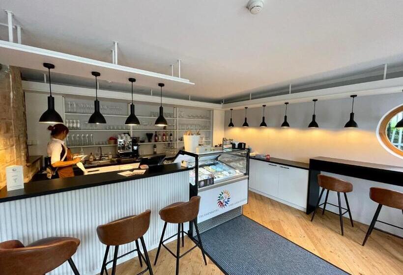 Thermenhotel Vier Jahreszeiten