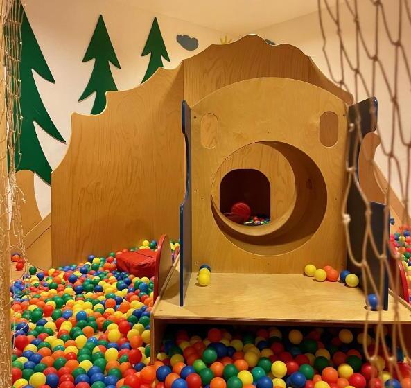 Thermenhotel Vier Jahreszeiten