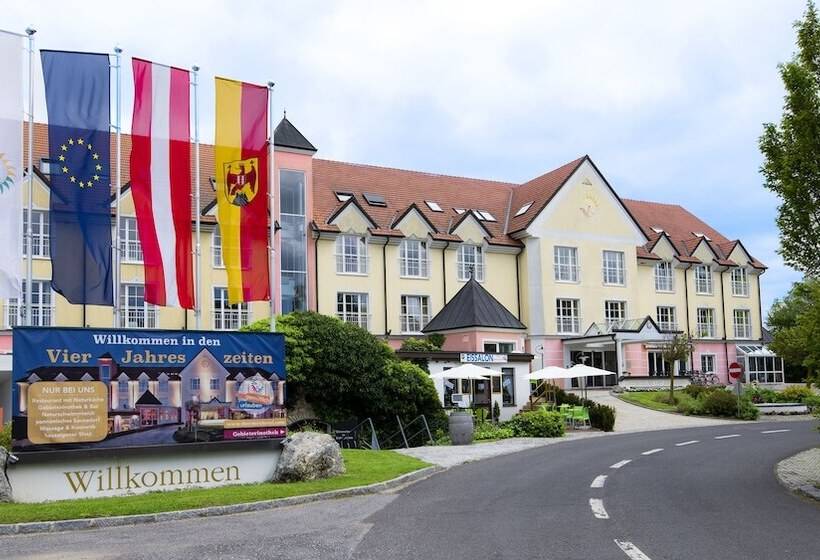 Thermenhotel Vier Jahreszeiten