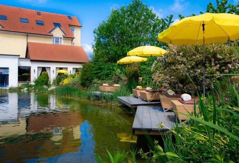 Thermenhotel Vier Jahreszeiten