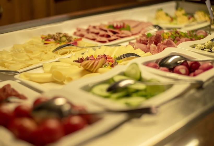 Thermenhotel Vier Jahreszeiten