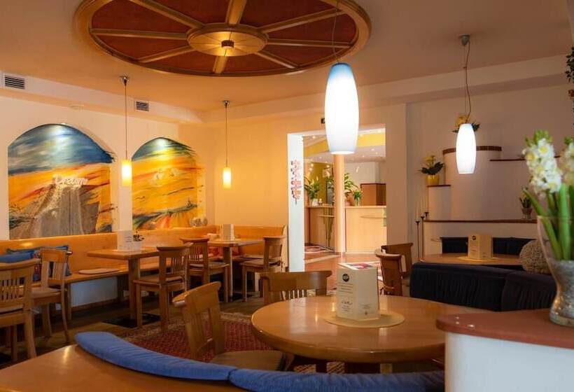 Thermenhotel Vier Jahreszeiten