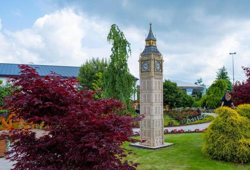 Отель Tommy Wellness & Spa