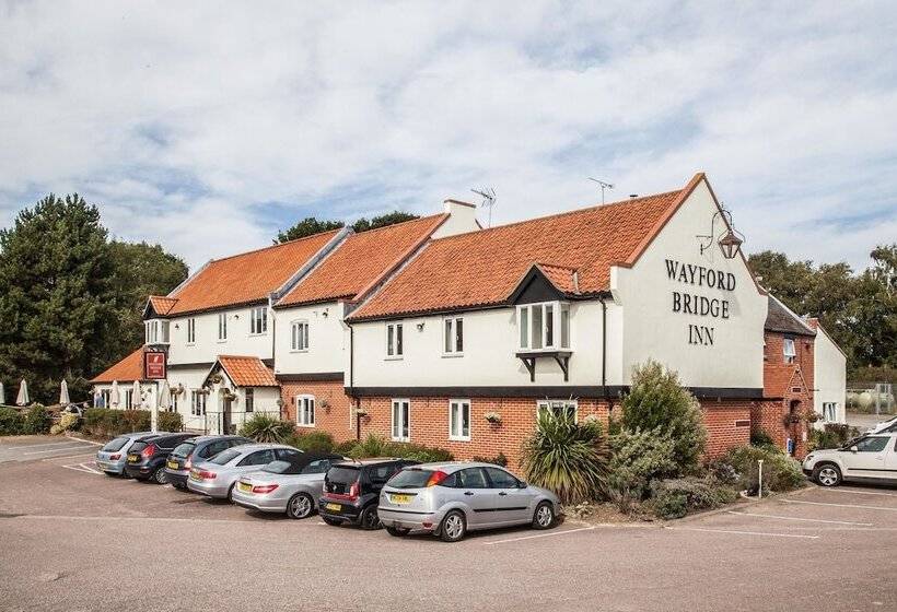 فندق Wayford Bridge Inn