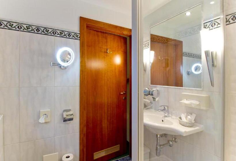 호텔 Weisser Hirsch