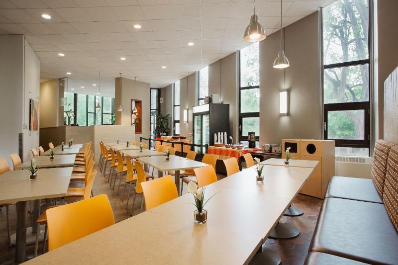 Отель Zum Auberge D été Résidences De L Université De Montréal