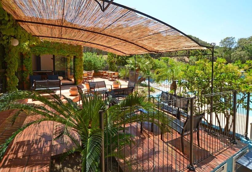 فندق على الطريق Résidence Les Pins