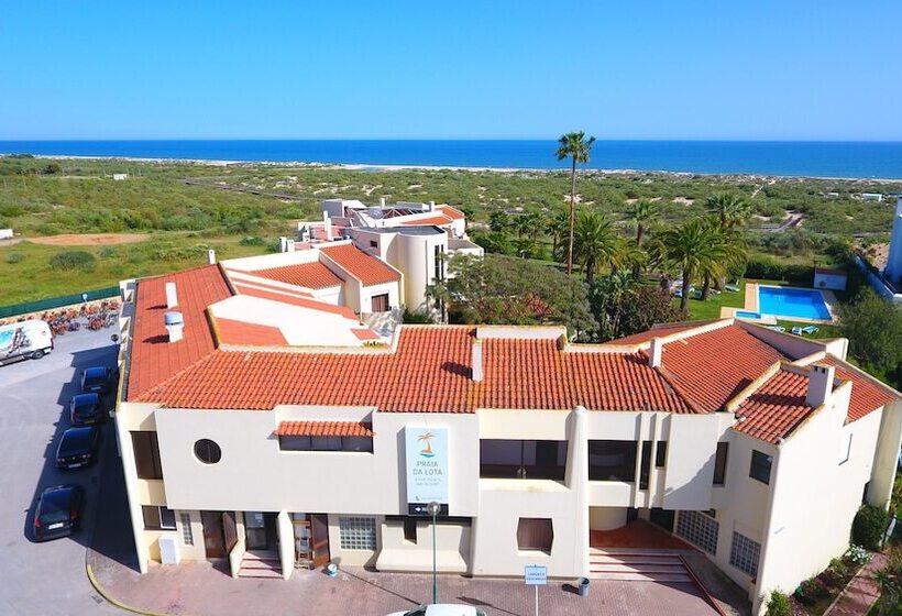 Praia Da Lota Resort - Beachfront Hotel