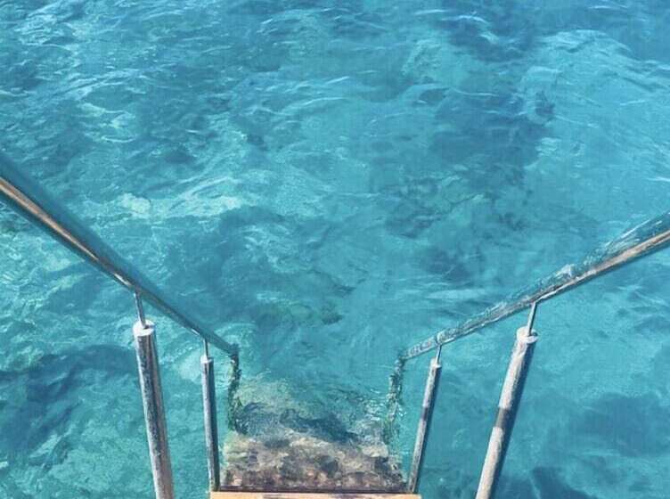 منتجع Aura Residence