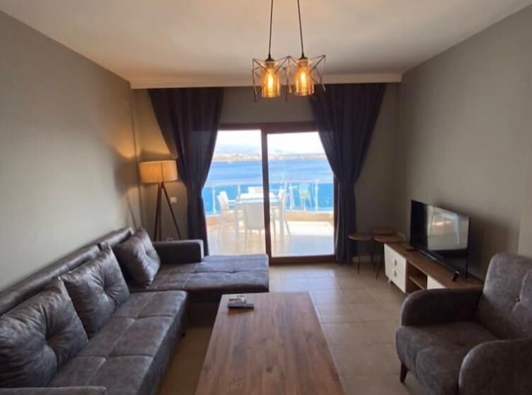 منتجع Aura Residence