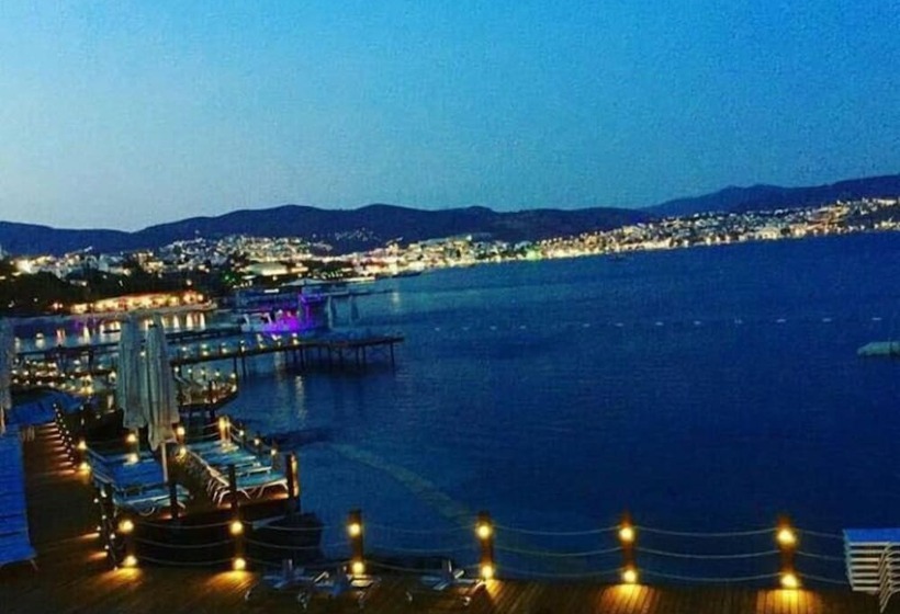 منتجع Aura Residence