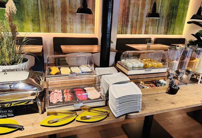 Wyndham Residences Golf Del Sur