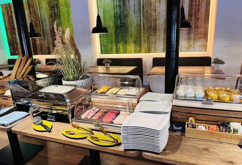 Wyndham Residences Golf Del Sur