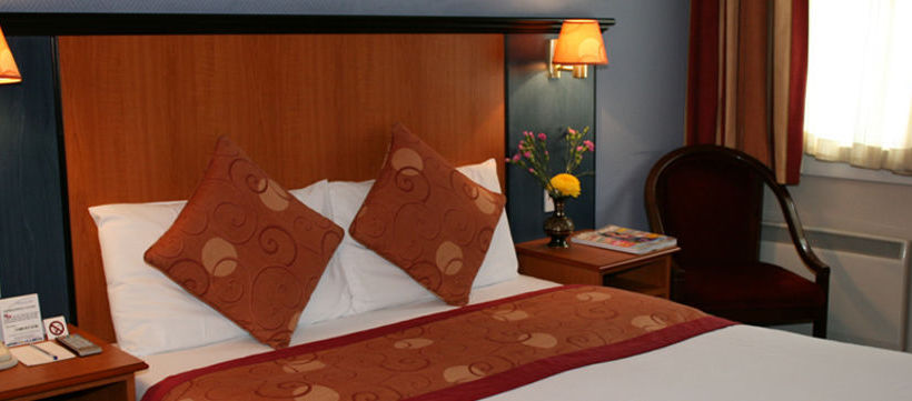 ホテル The Chatsworth