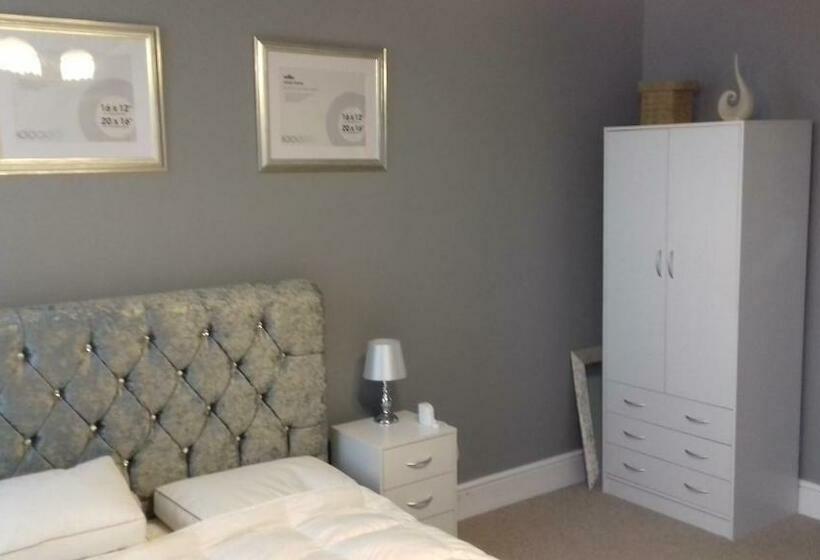 Lansdown House Bed & Breakfast