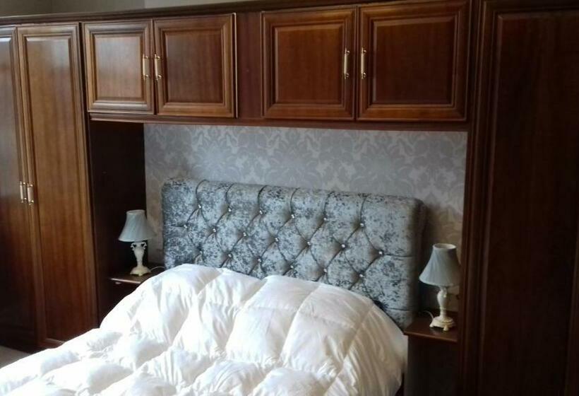 Lansdown House Bed & Breakfast