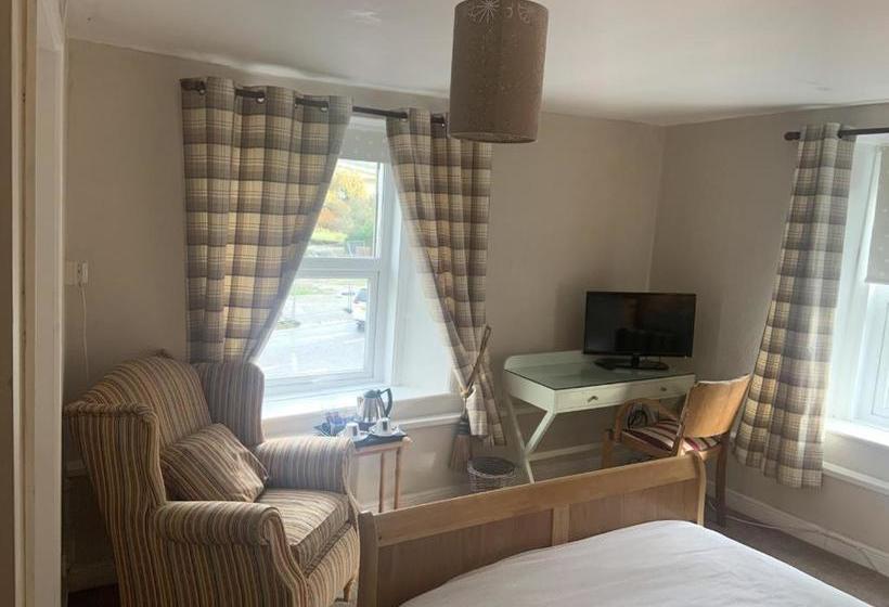 住宿加早餐  The Halfway House Pub And Kitchen