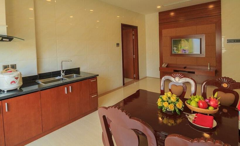 Gold Coast Hotel Resort & Spa